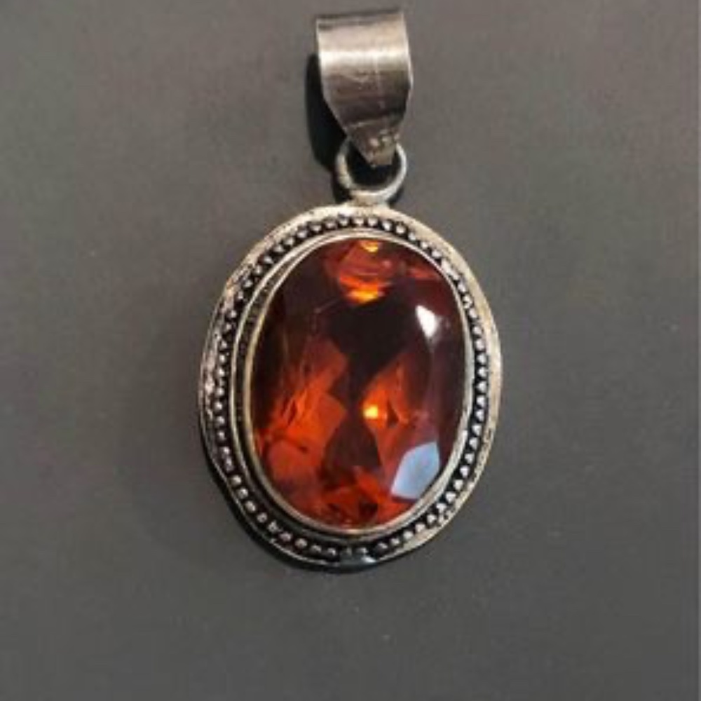 925 Silver Garnet pendant